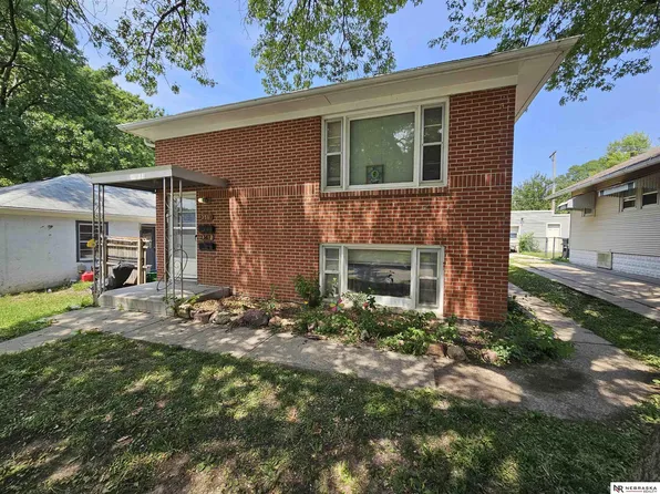 3510 A St #1 & 2, Lincoln, NE 68510