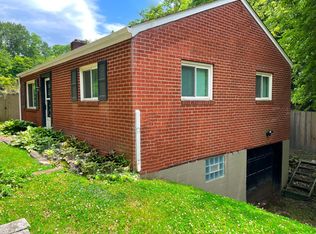 376 Spruce Run Rd, Pittsburgh, PA 15202