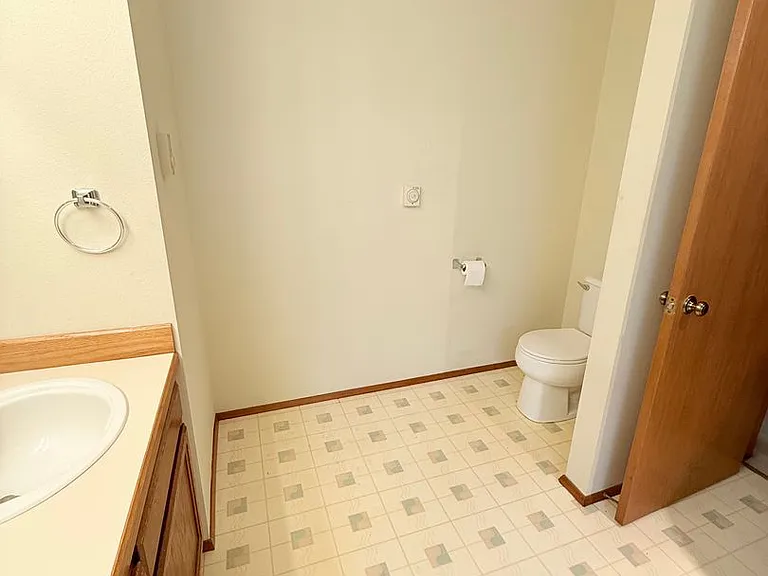 7423 Tracyton Blvd NW — Photo 15