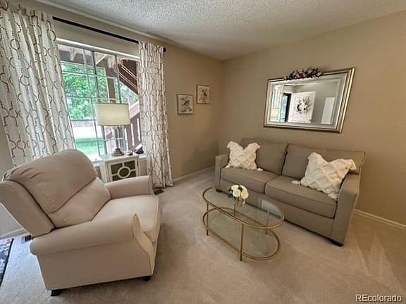 4th image of 819 Summer Dr