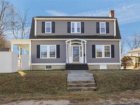2nd image of 58 Youngs Ave