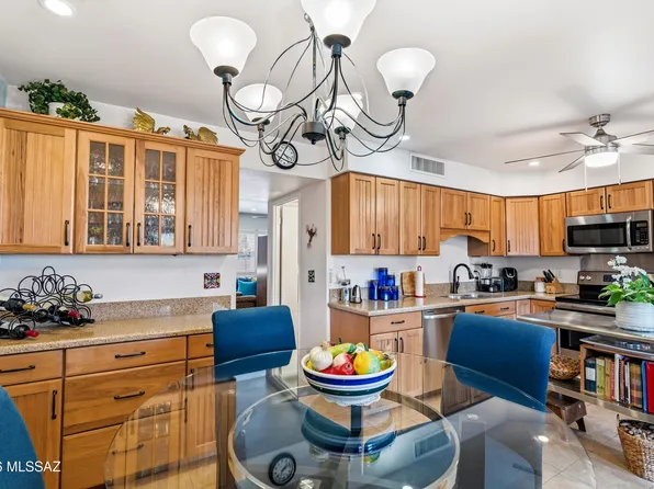 1330 S Avenida Polar APT E-10, Tucson, AZ 85710