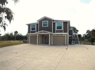6825 Manor Beach Rd, New Port Richey, FL 34652