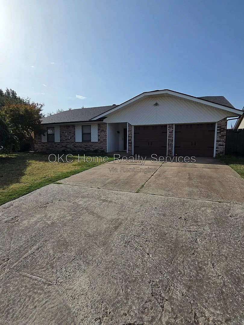 3 bed, 2.0 bath, 1277 sqft, $1,595 — Photo 1