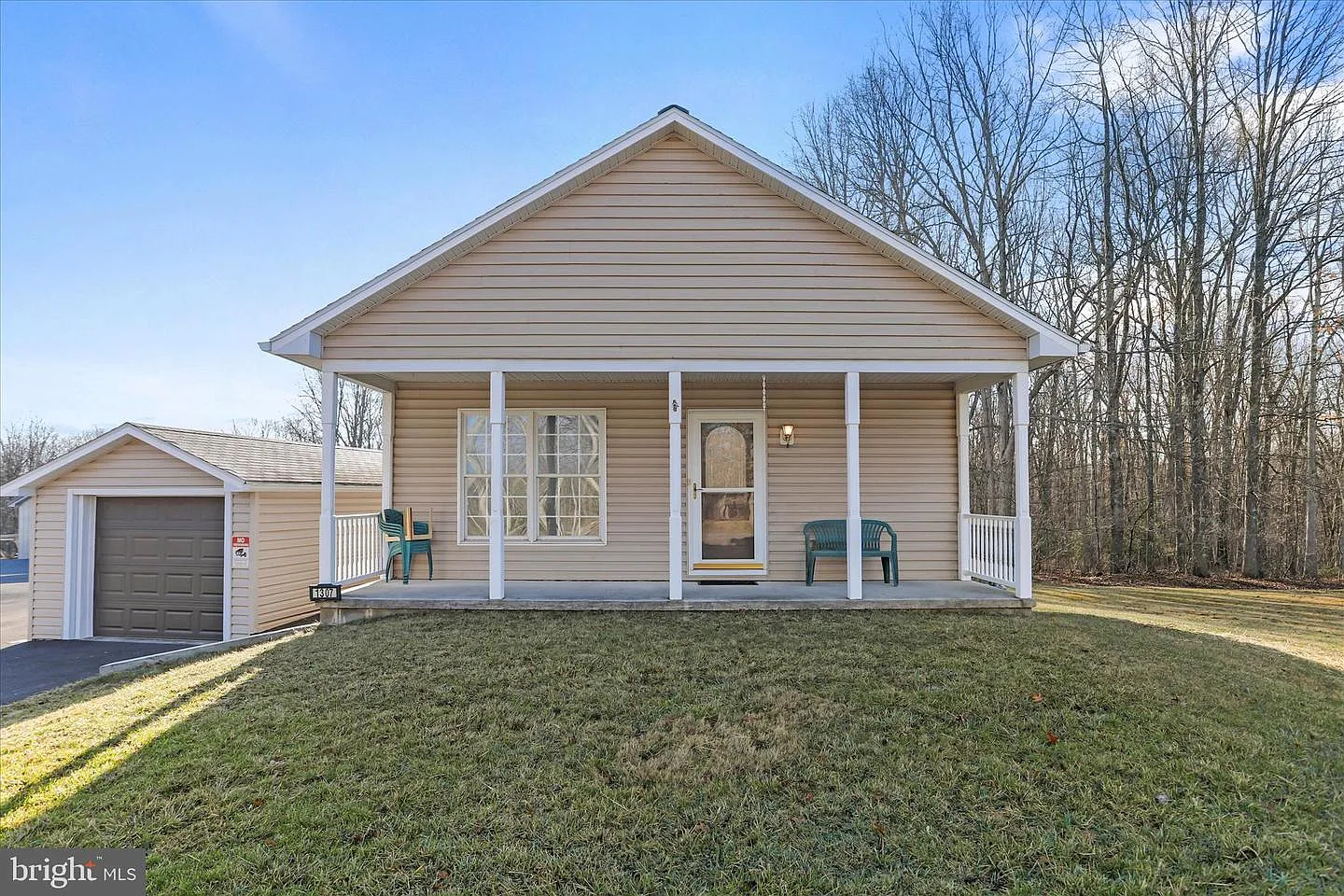 1307 Broadford Rd photo 1