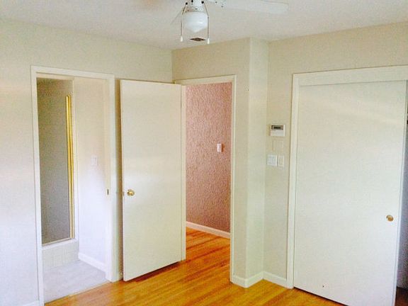 4th image of 340 Heidi Ct