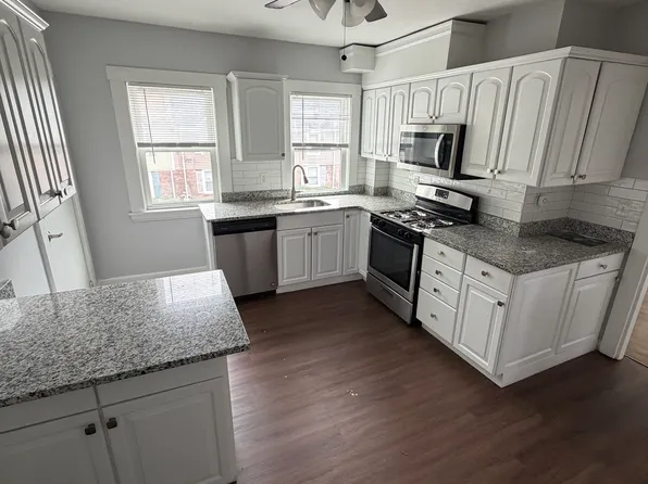 686 River St Unit 2, Hyde Park, MA 02136