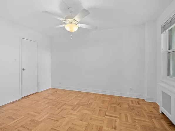 4525 Henry Hudson Parkway West image 11 of 22