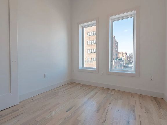5th image of 1257 Bedford Ave #2C