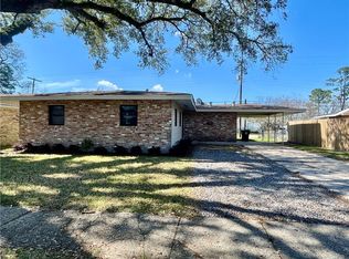 554 Stratford Dr, Harahan, LA 70123