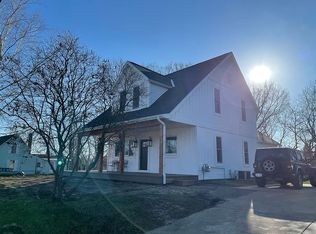 409 Lawrence St, Petoskey, MI 49770