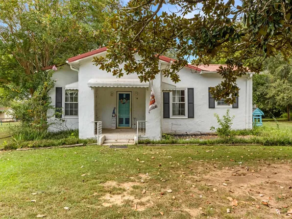 867 Battleground Rd, Cowpens, SC 29330