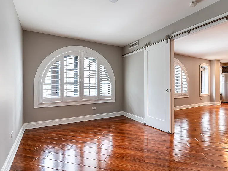 Somerset Place Apartments — Photo 33