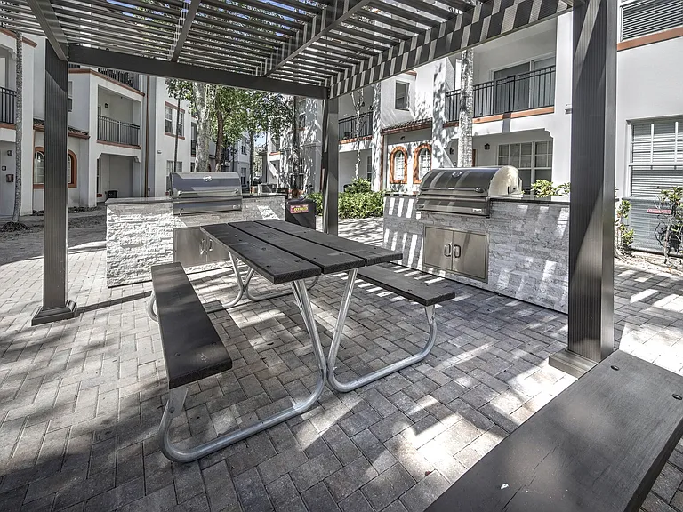 Avana Cypress Creek — Photo 21