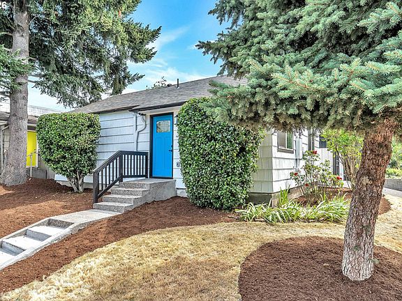 2nd image of 2934 SE 16th Ave