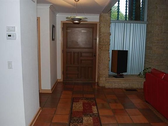 3rd image of 5609 N Everest Ave