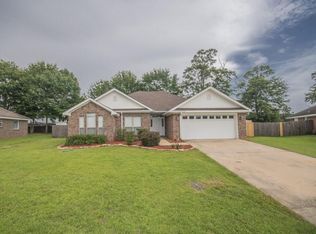 3570 Eric Dr, Semmes, AL 36575