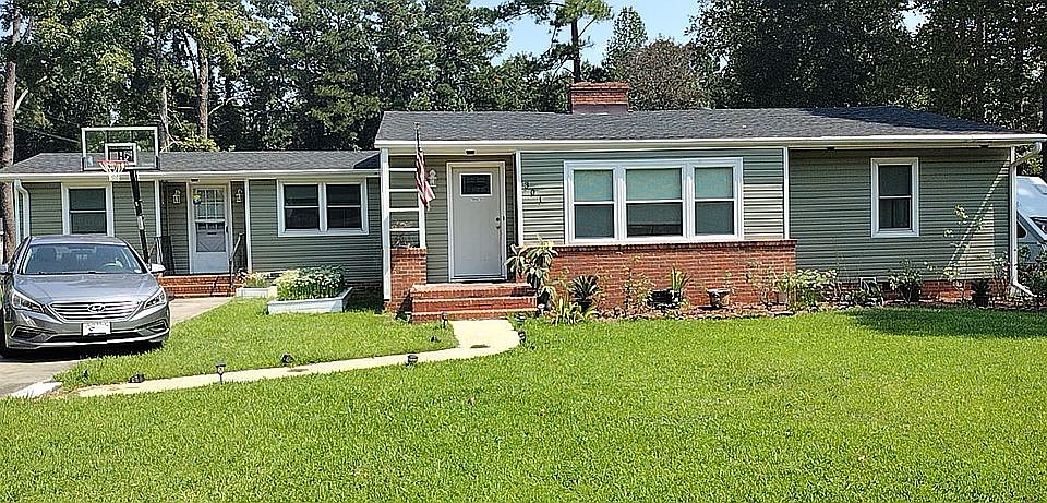 1st image of 301 Williams St