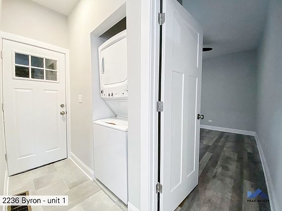 3rd image of 2236-42 W Byron St #3928277