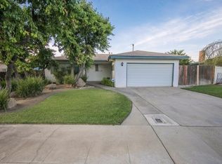 21 W San Gabriel Ave, Clovis, CA 93612