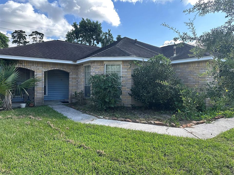 1st image of 10915 Kentington Oak Dr