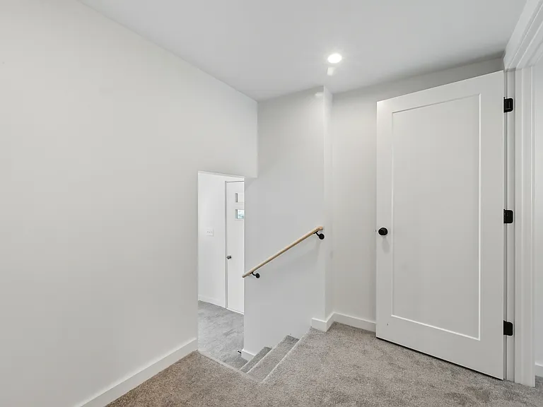 64 Leighton Rd — Photo 22