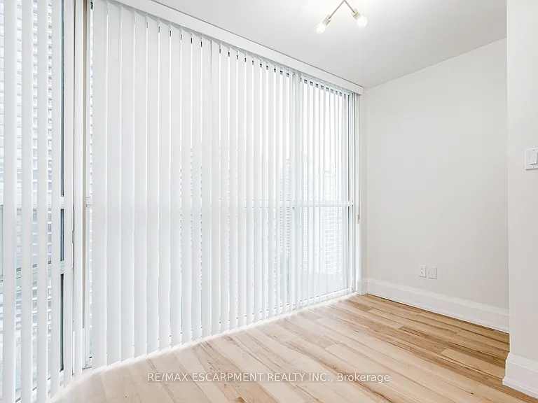 285 Enfield Pl #1603 — Photo 13