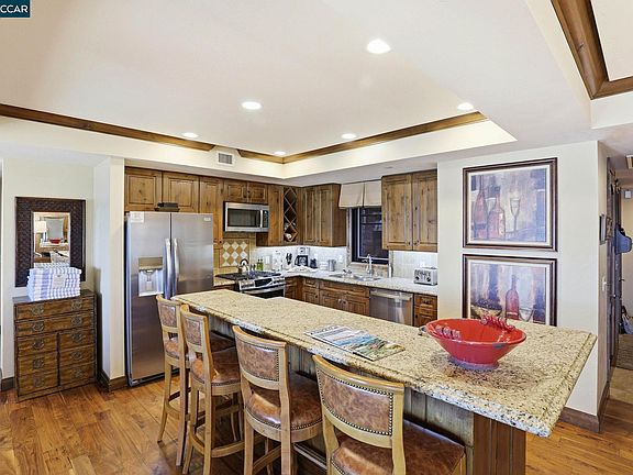 5th image of 6750 N Lake Blvd #1G