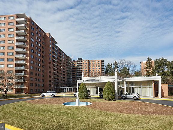 2nd image of 4201 Cathedral Ave NW APT 414E