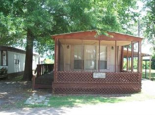1064 Lake Dr, Hornbeak, TN 38232