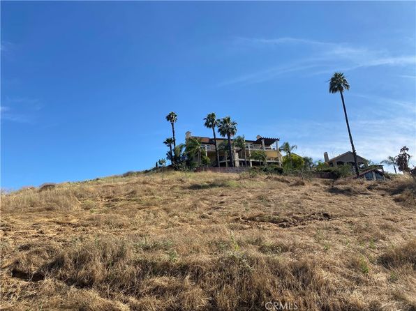 14189 Harvey Ln, Riverside, CA 92503