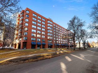 Hargate The, Edmonton, AB T5K 2L2