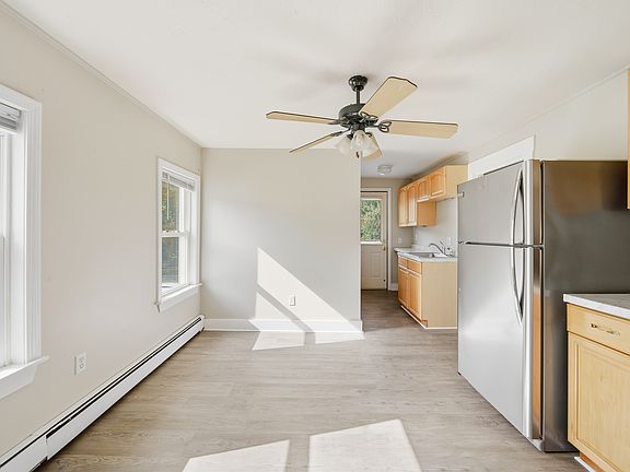 3rd image of 15 Blackstone St #1