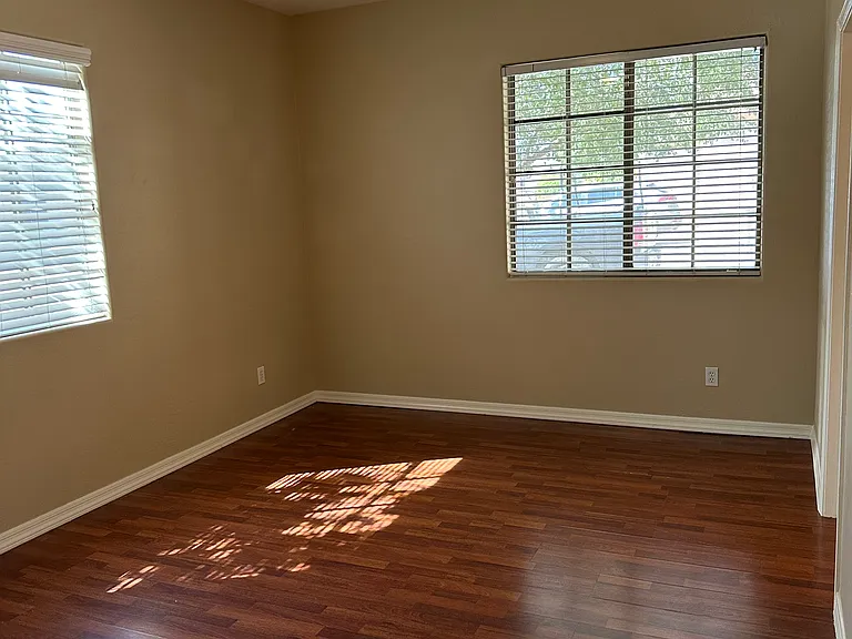 17580 W Gelding Dr — Photo 15