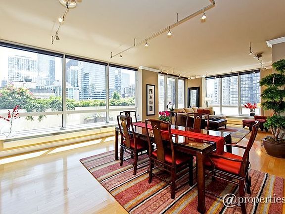 Living Room/Dining Room