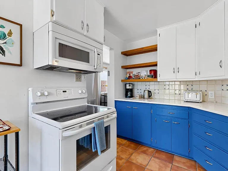 735 Jefferson St NE — Photo 10
