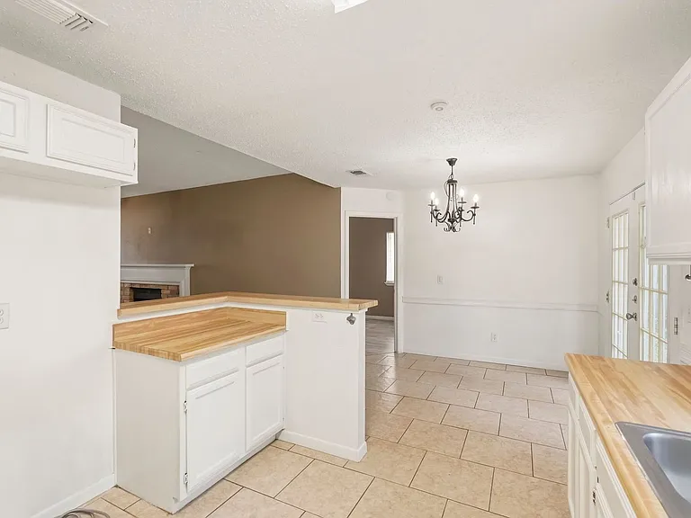 12318 Fetlock Dr — Photo 15