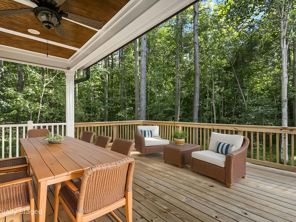 1st image of 925 Lynch Rd