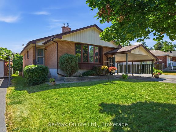 2nd image of 65 Humewood Dr