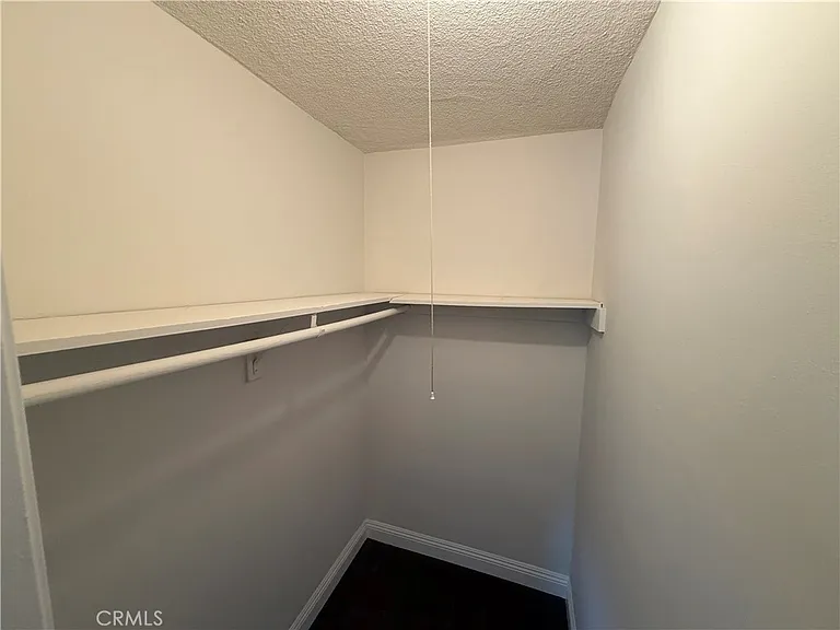 2530 Carmona Ave — Photo 11