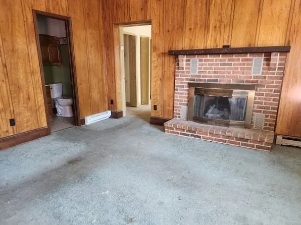 139 W Walnut St, North Wales, PA 19454