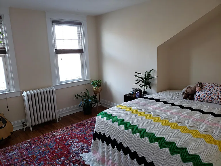 298 E Jefferson St #2 — Photo 4