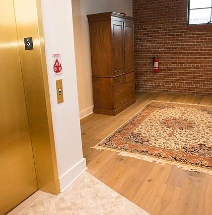 4th image of 114 N Loudoun St #304