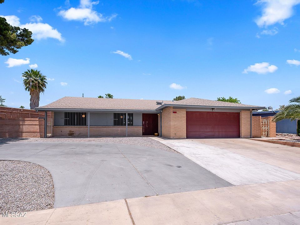 1st image of 8825 E Pine Valley Dr