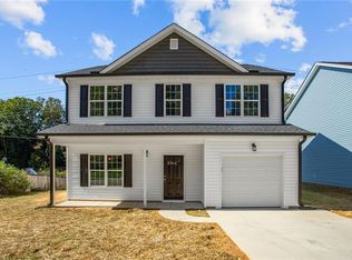 3396 Tinley Park Dr, Winston Salem, NC 27107