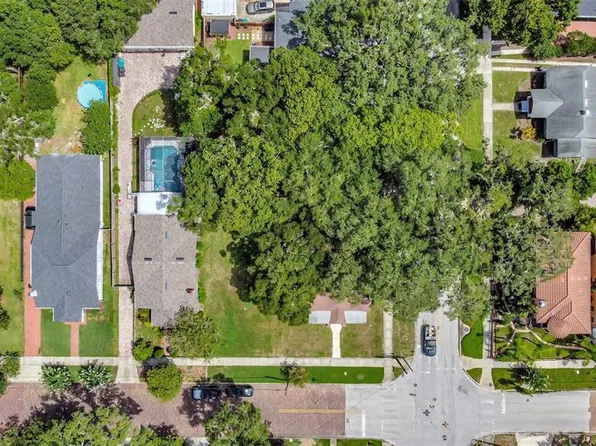 Amelia, Orlando, FL 32803