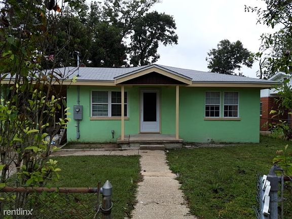 5th image of 1713 W Strong St