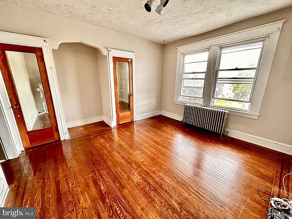 2nd image of 3308 W Allegheny Ave Floor 2