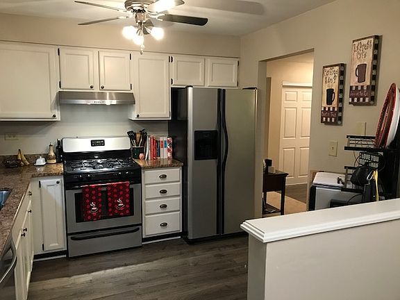 5th image of 1903 Golf View Dr #1A
