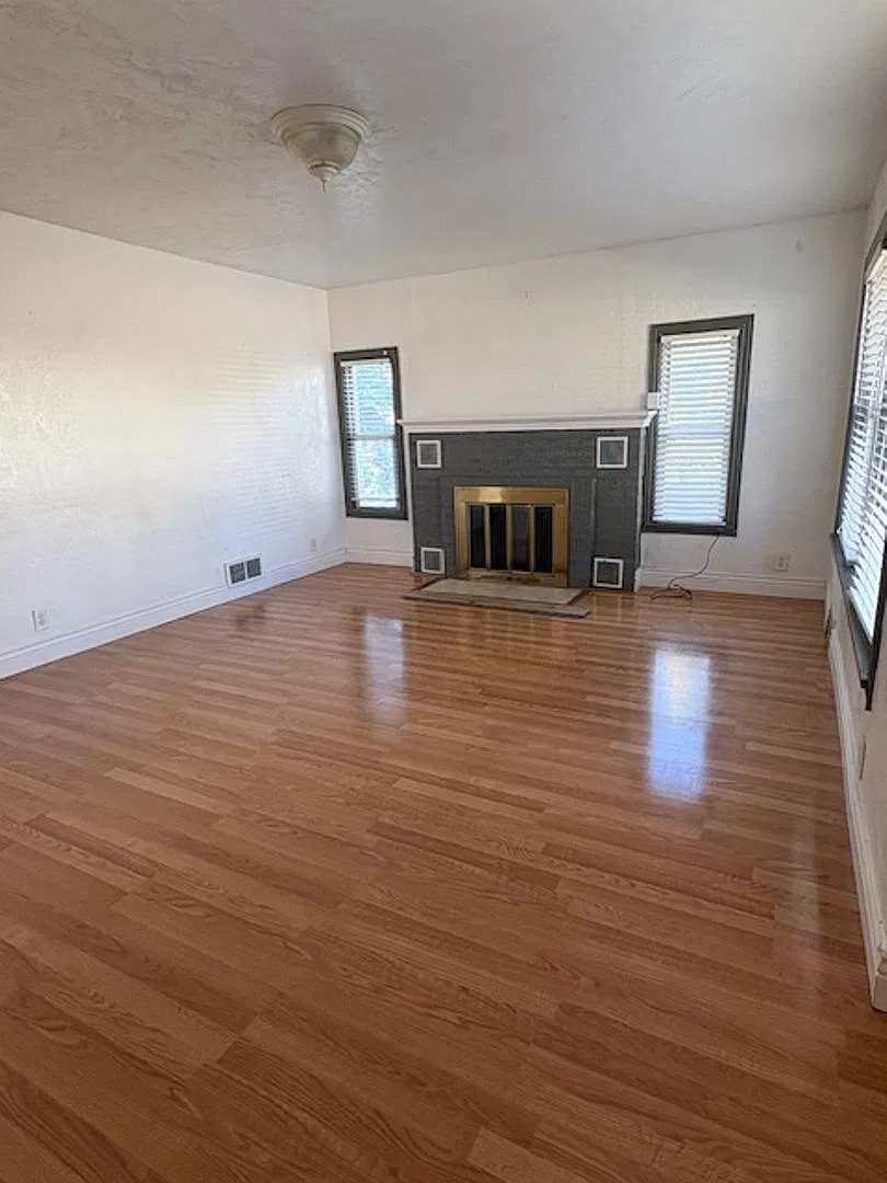 Cute 2 bedroom, 1 bathroom home! — Photo 2